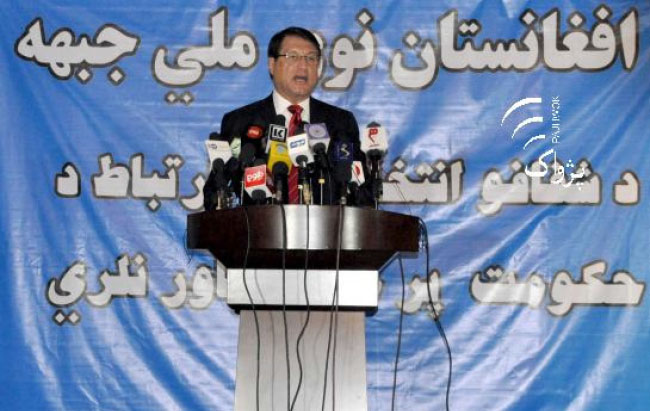 کار کميته گزينش اعضاى کميسيون هاى انتخاباتى شفاف نيست